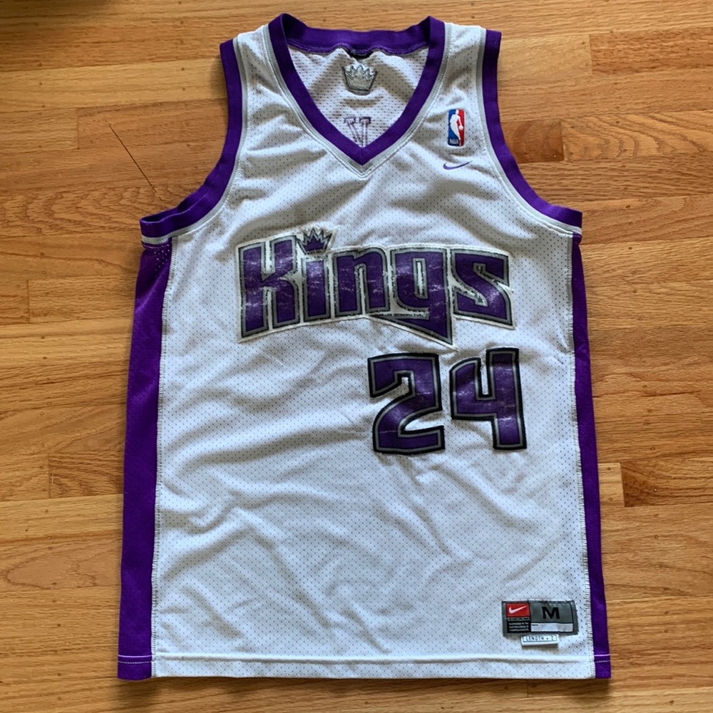 Vintage Bobby Jackson Kings Jersey.